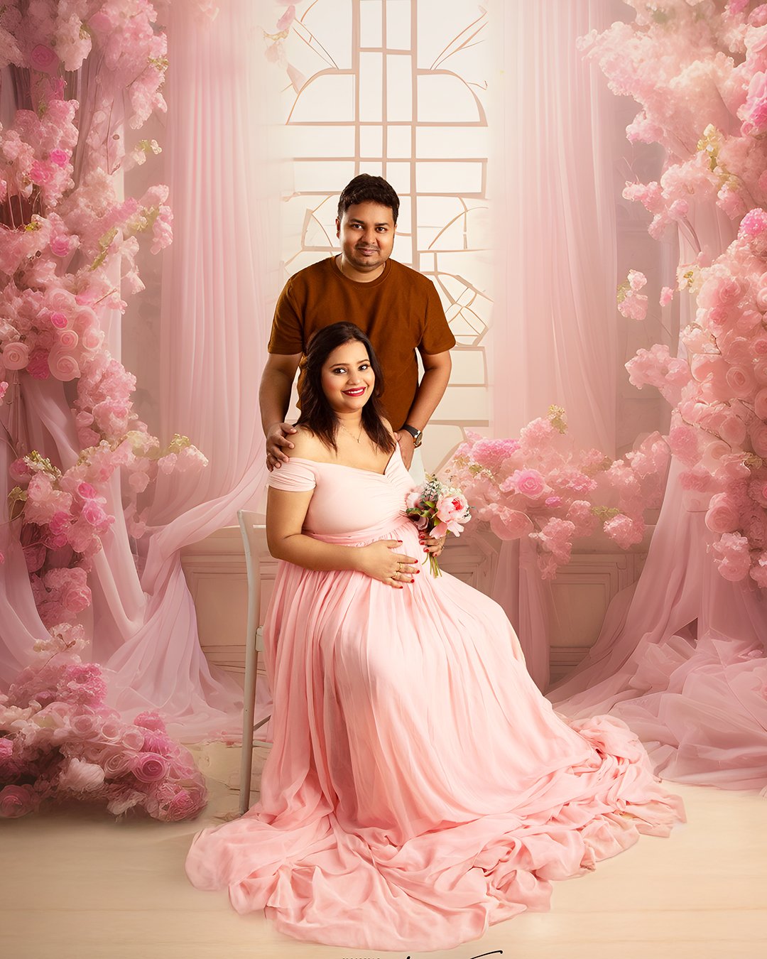 Best Maternity Photographer in Bangalore at Vinu's images