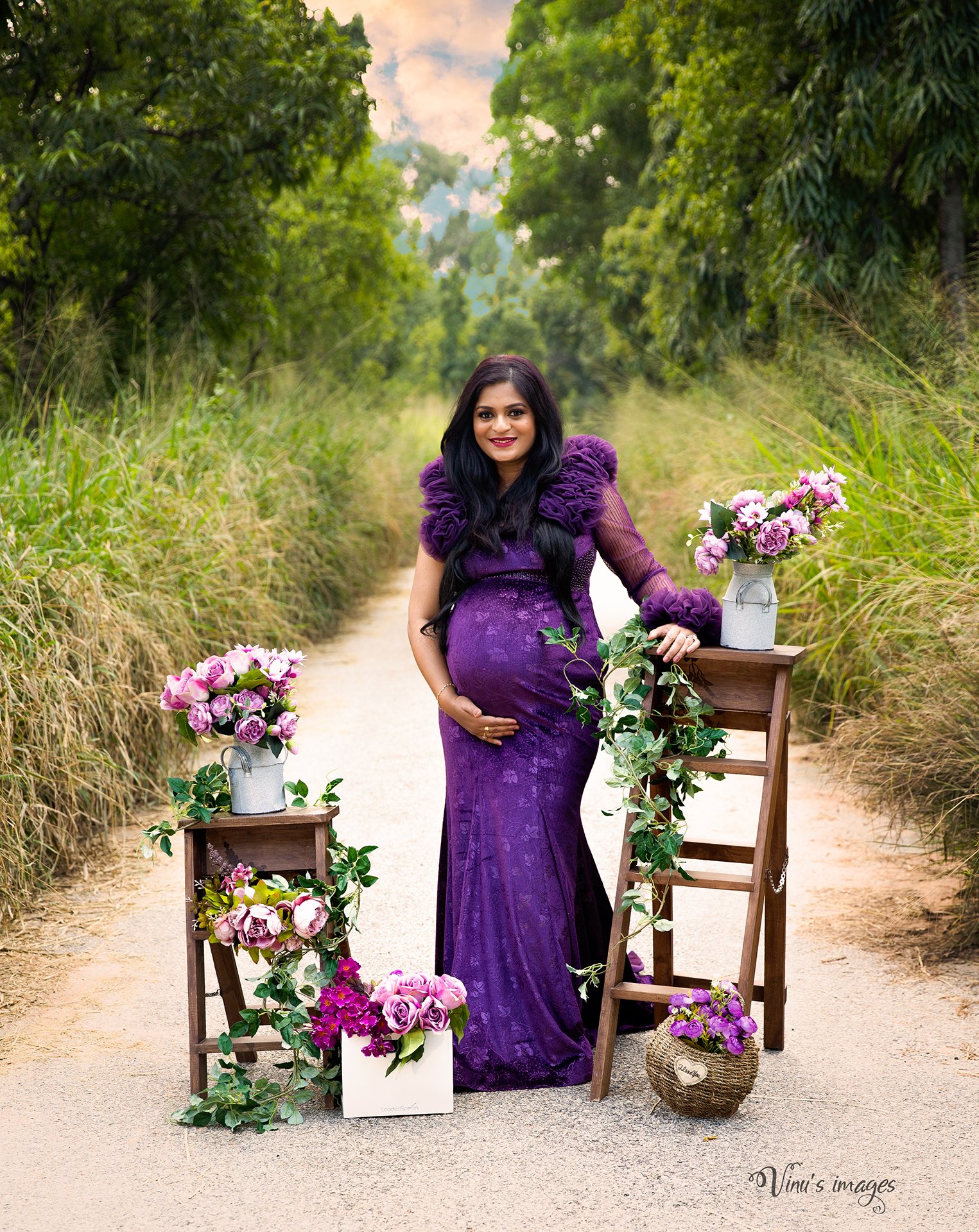 best outdoor maternity photographer in bangalore