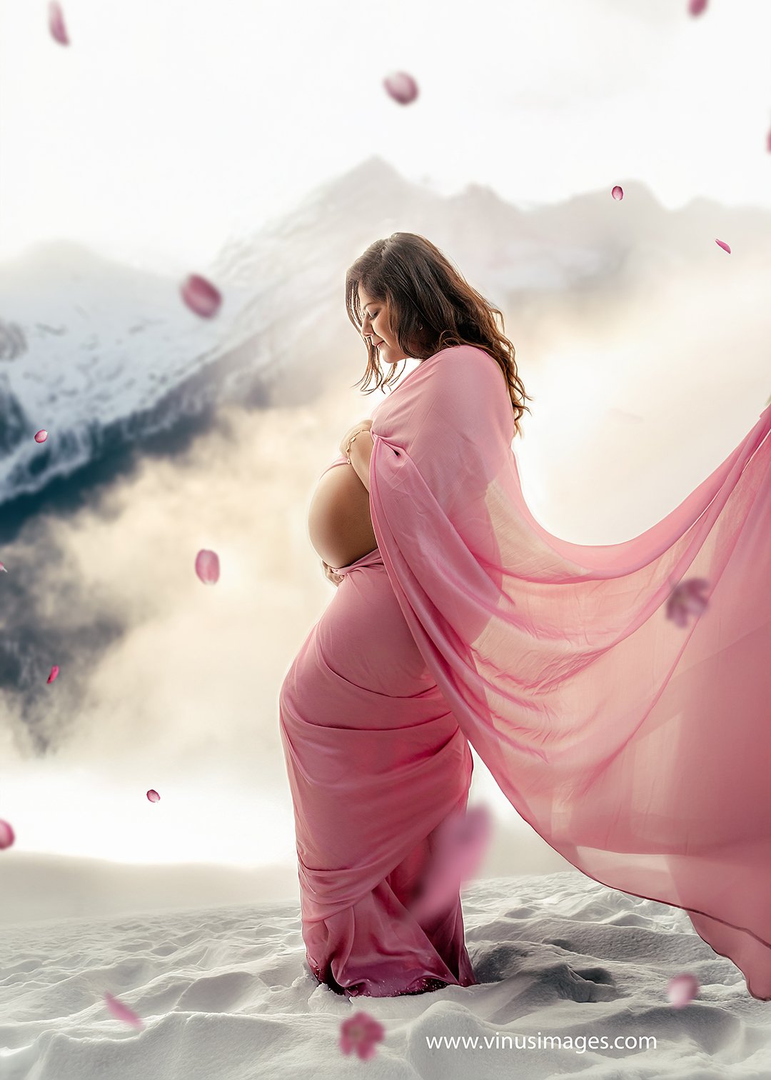 Best Maternity Photoshoot in Bangalore at Vinu's images HRBR Layout